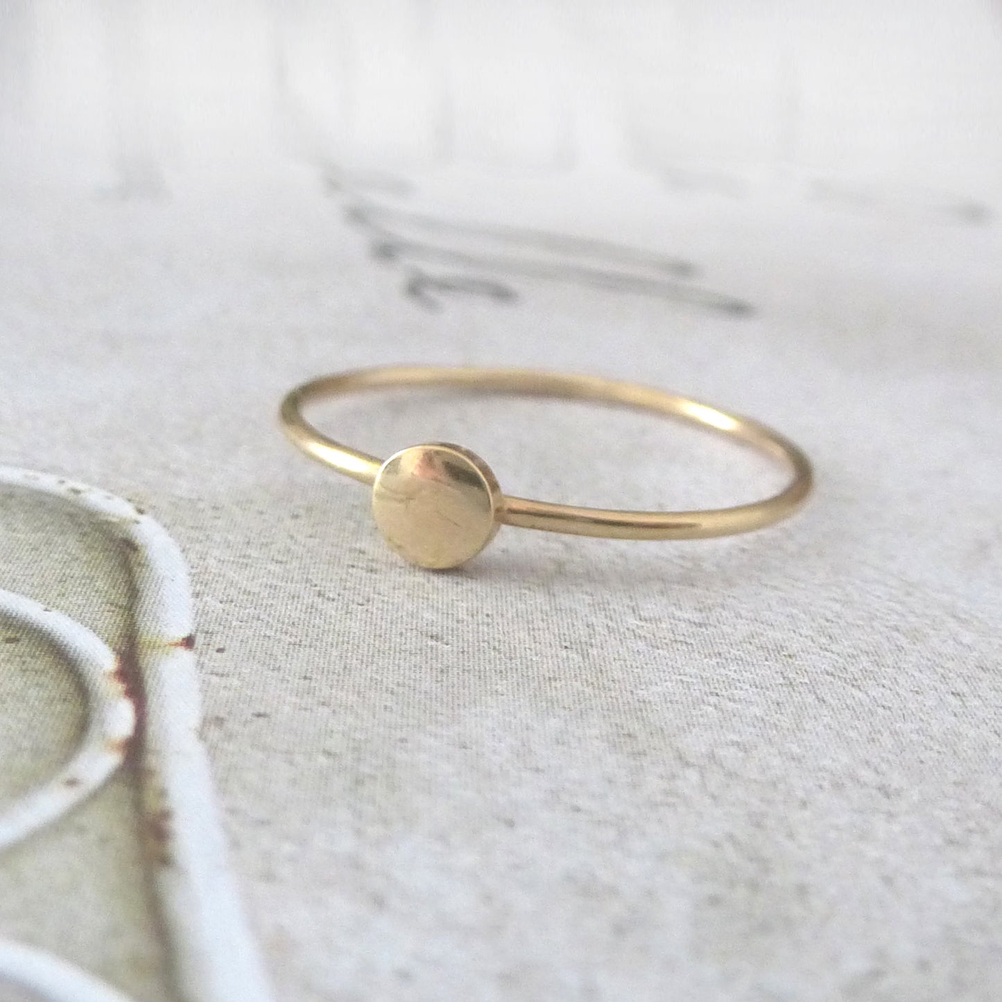 Orbit 9ct Yellow Gold Ring