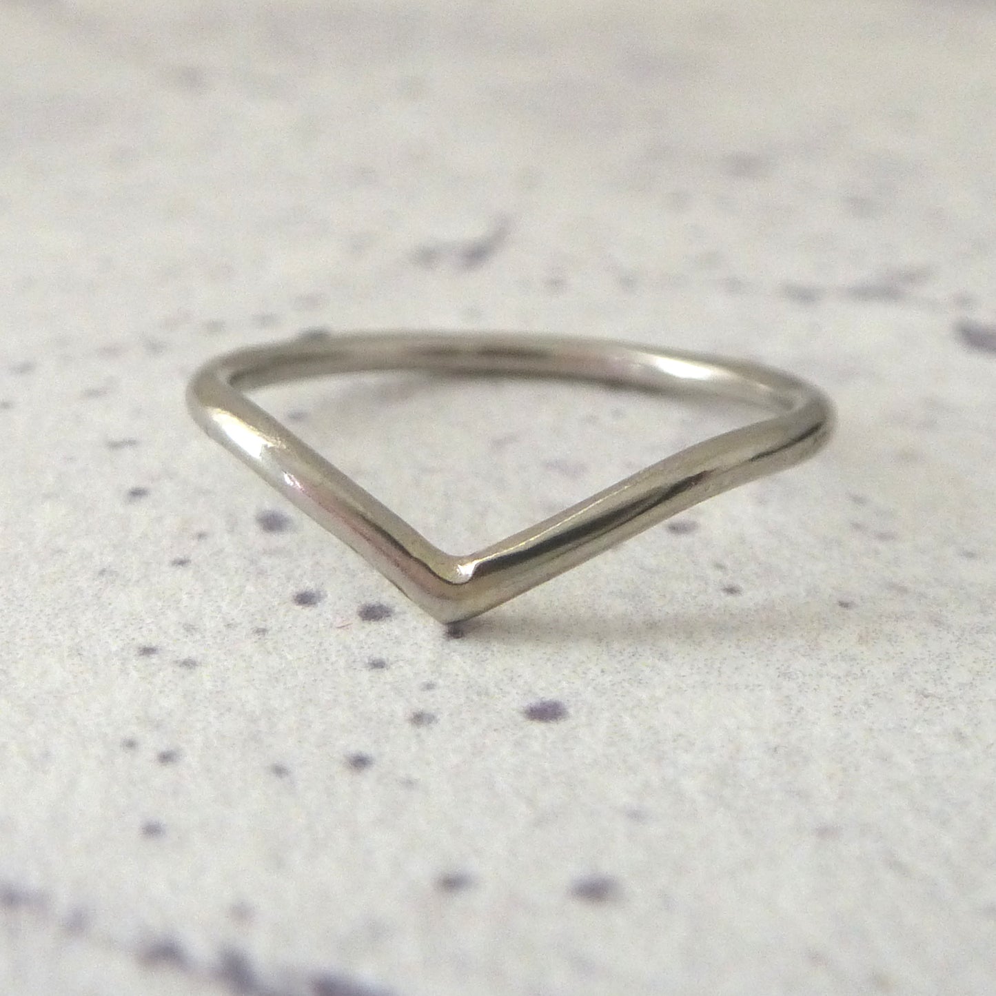 Wishbone Ring - 1.5mm - 18ct White Gold