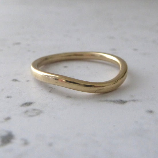 Bespoke Curved wedding band in 9ct yellow gold