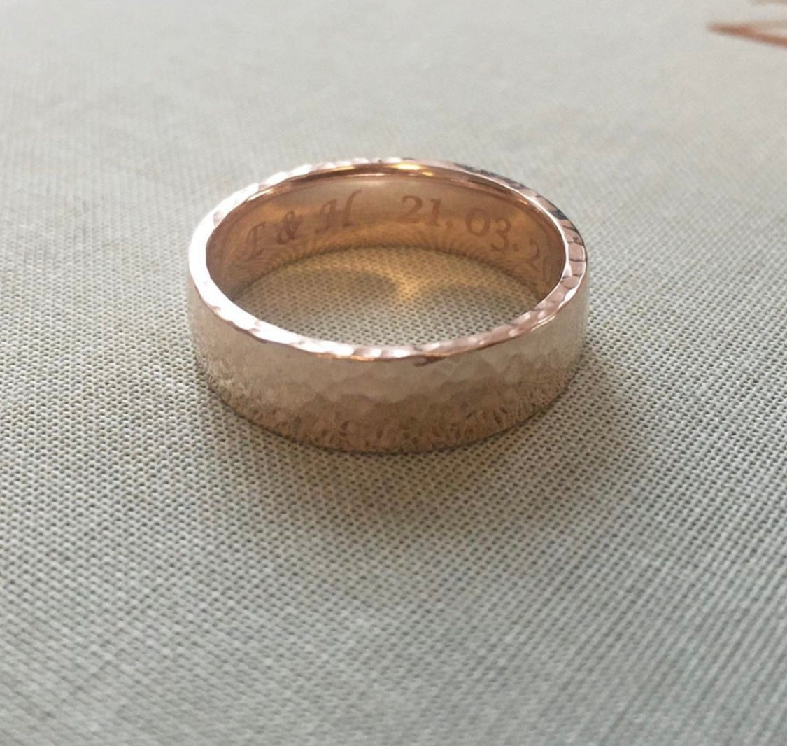 Hammered rose gold men's wedding ring