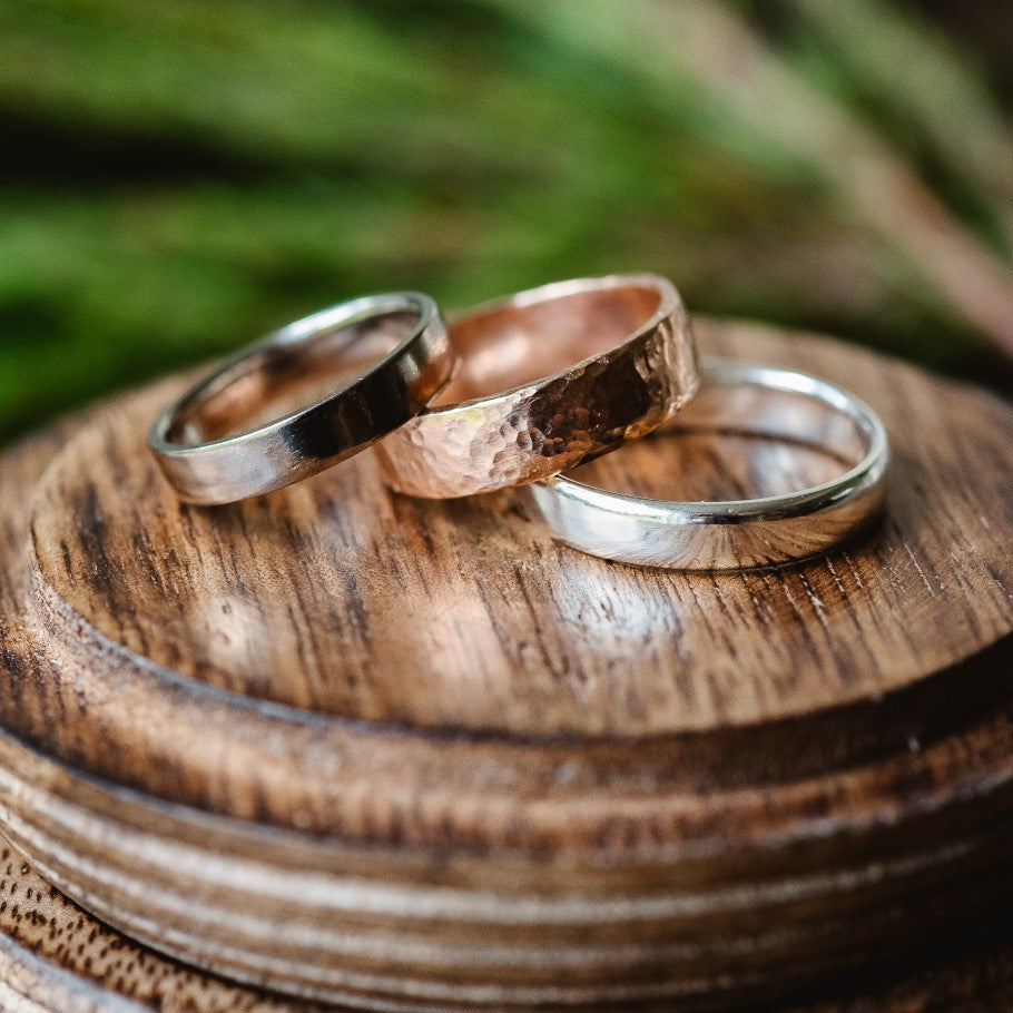 Men's wedding bands