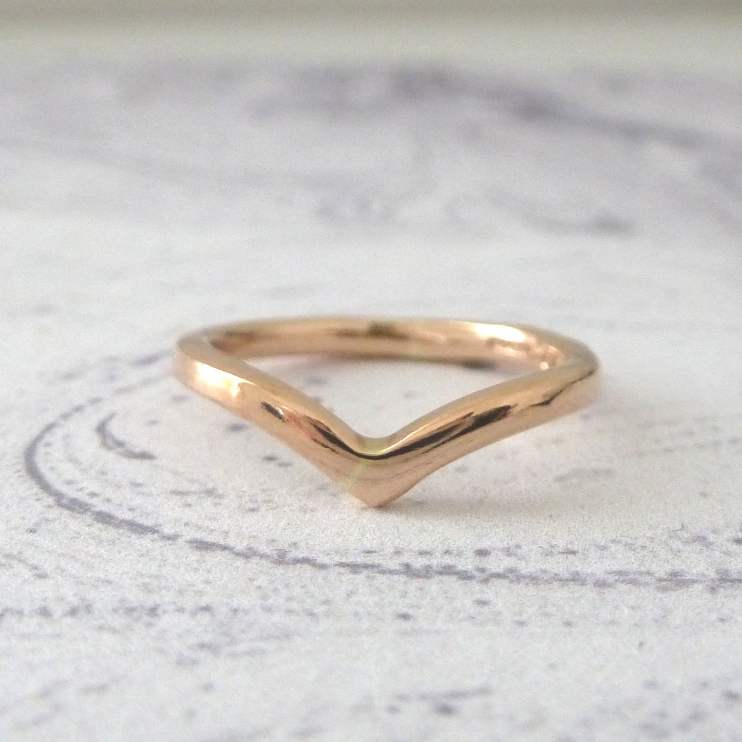 Holly Wishbone 9ct Gold - 2mm - Rose Gold